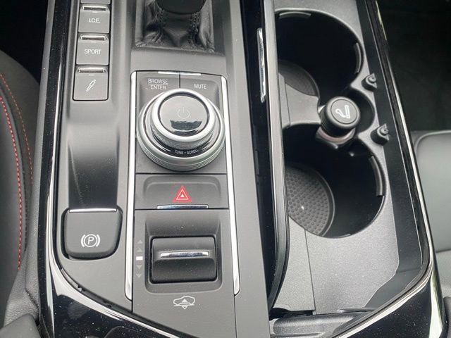 Used 2024 Maserati Levante GT Ultima image 34