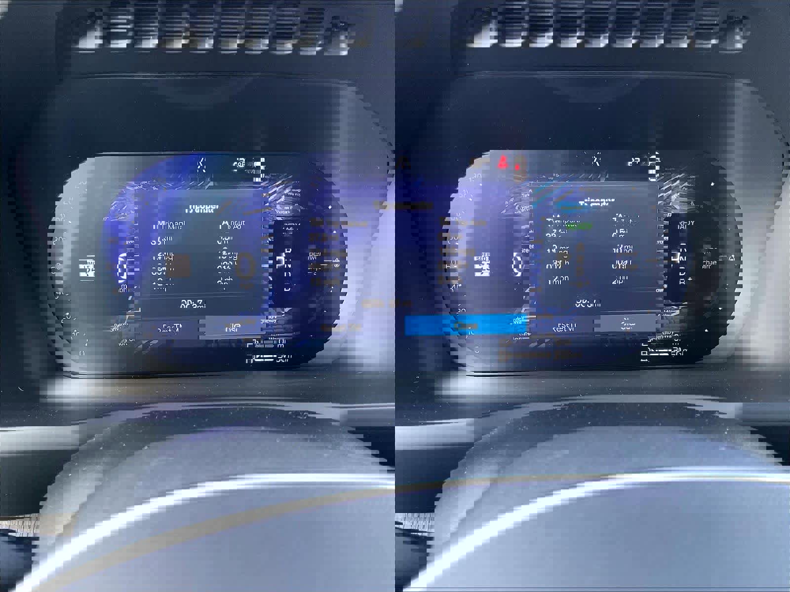 New 2026 Volvo XC90 T8 Ultra w/ Lounge Package image 19