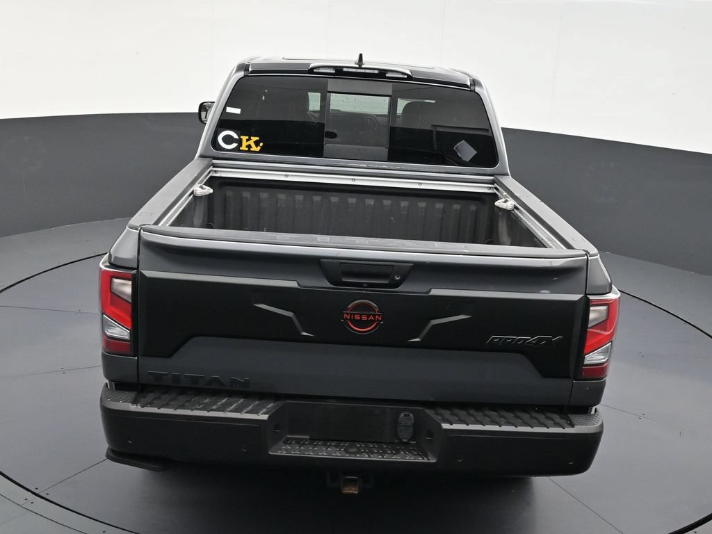 Used 2023 Nissan Titan PRO-4X w/ Pro-4x Convenience Package AWD/4WD image 15