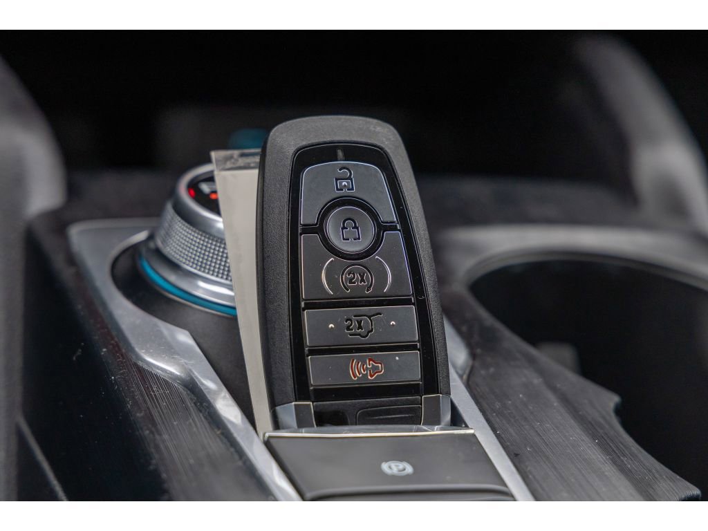 Used 2022 Ford Escape SEL w/ SEL Stealth AWD Package image 28