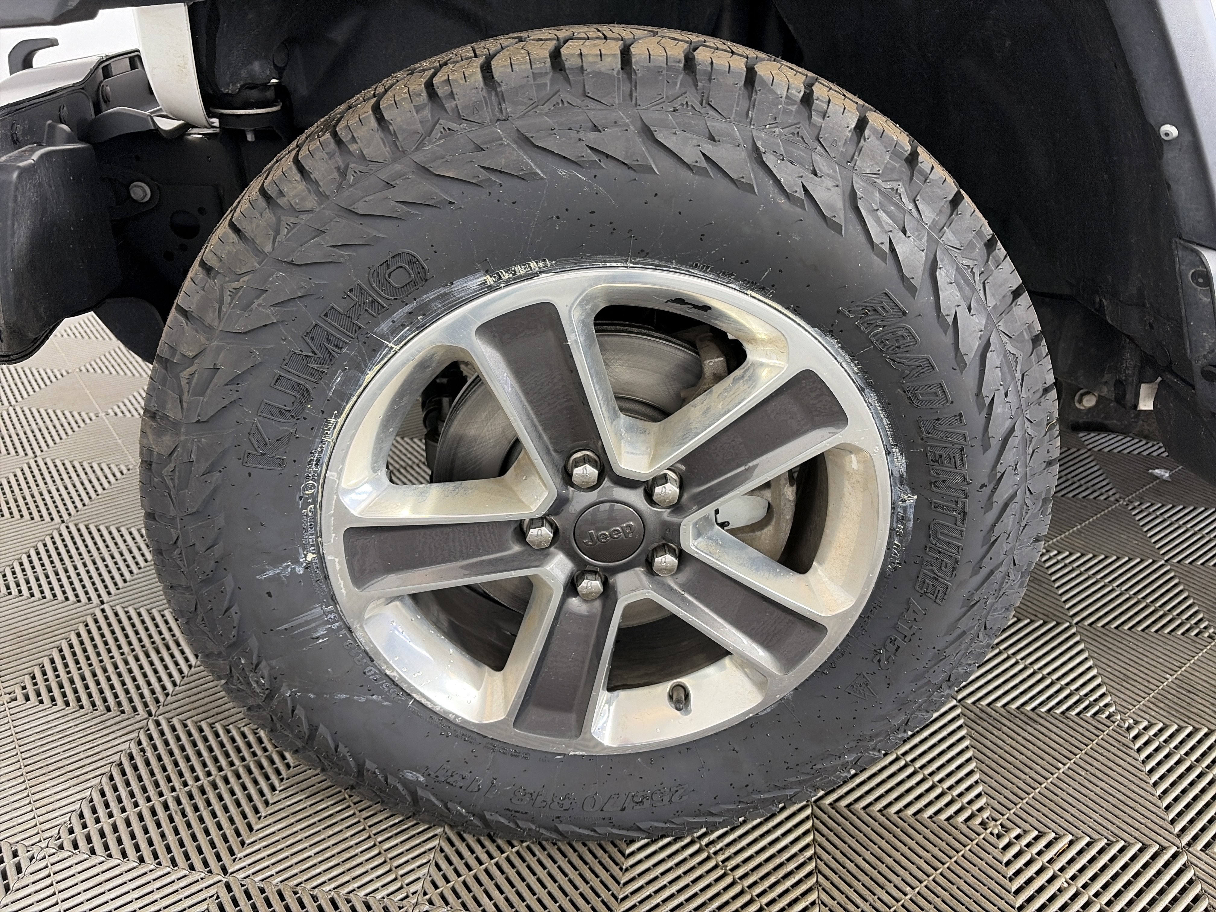 Used 2021 Jeep Wrangler Unlimited Sahara image 13