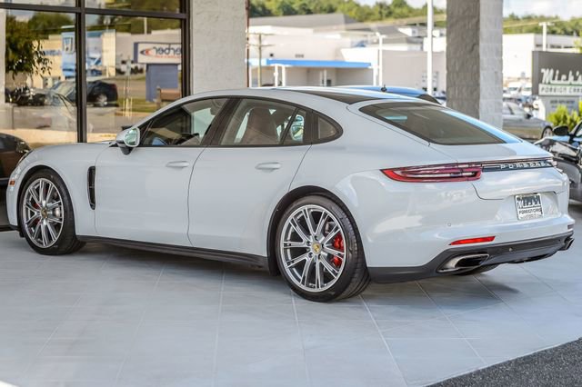 Used 2020 Porsche Panamera image 7