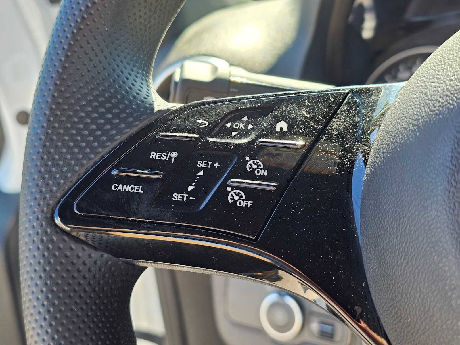 Used 2025 Mercedes-Benz Sprinter 2500 image 27