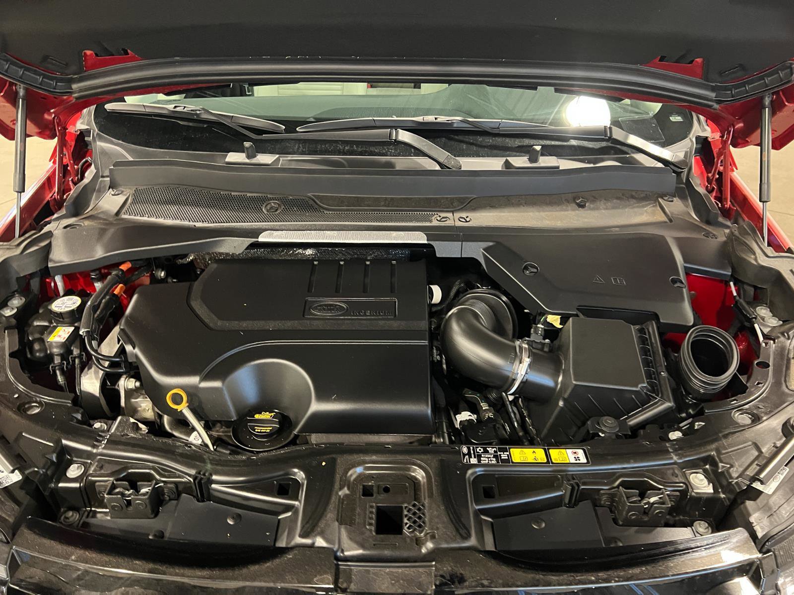 Used 2025 Land Rover Discovery Sport S image 43