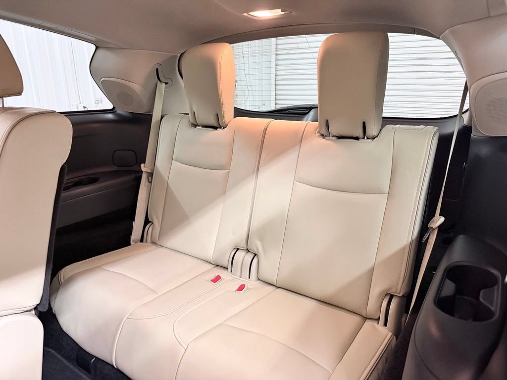 Used 2019 INFINITI QX60 Luxe w/ Essential Package FWD image 28