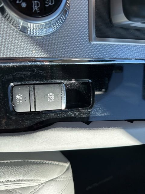 Used 2022 Mitsubishi Outlander SEL image 28