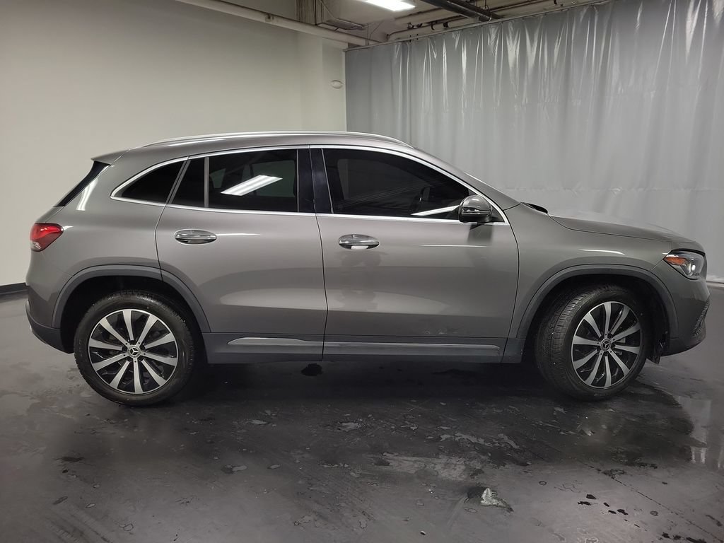Used 2022 Mercedes-Benz GLA 250 4MATIC image 9