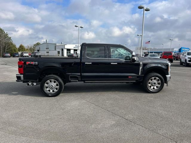 Used 2025 Ford F350 Lariat w/ Lariat Ultimate Package image 3