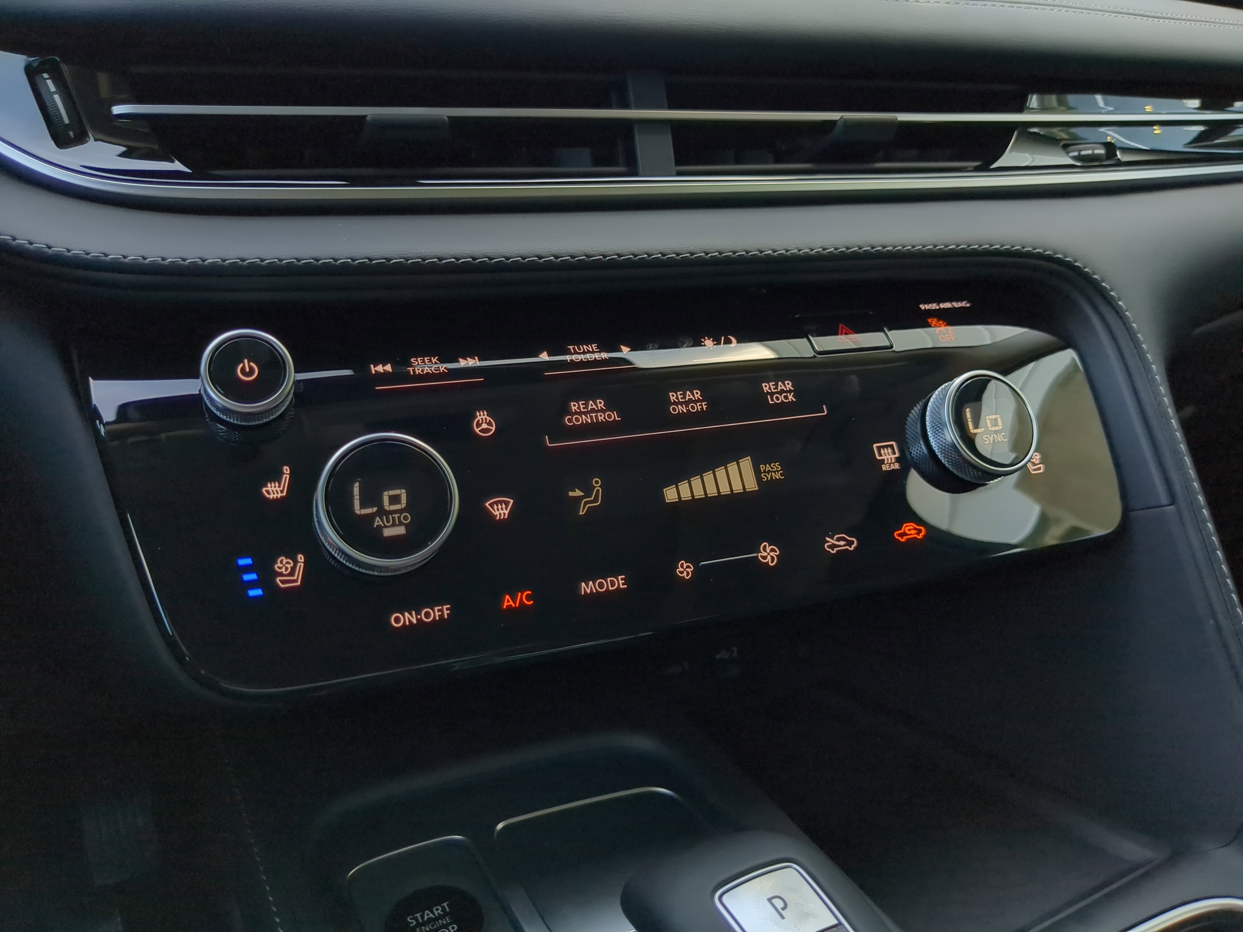 New 2026 INFINITI QX60 Luxe w/ Cargo Package image 26