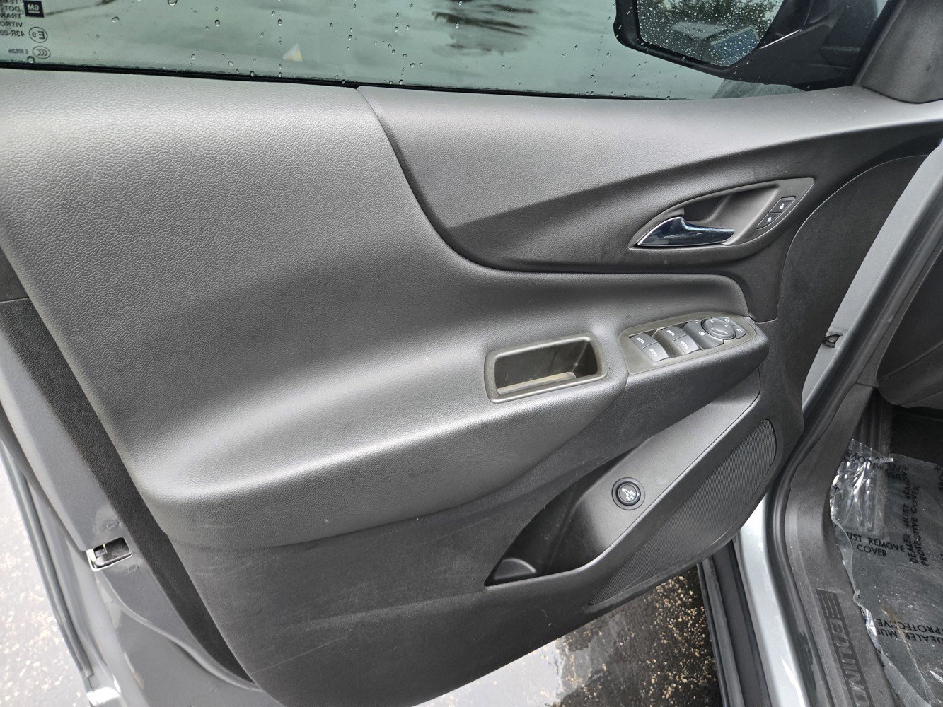 Used 2023 Chevrolet Equinox LT w/ Driver Convenience Package AWD/4WD image 32
