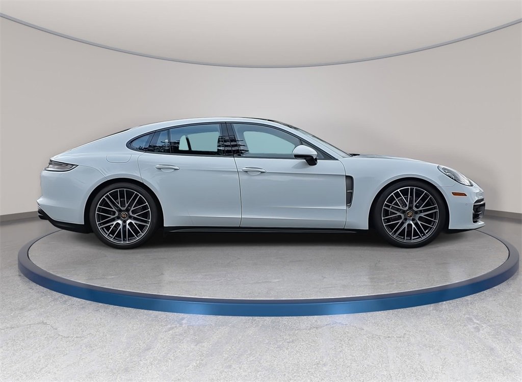 Used 2023 Porsche Panamera 4 Platinum Edition image 5