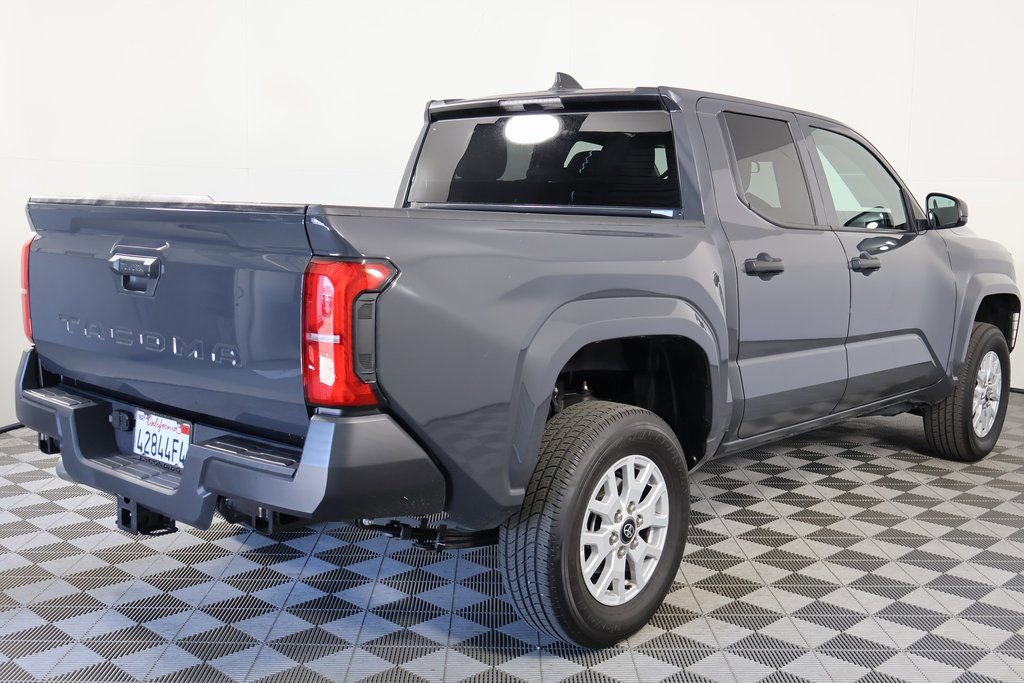 Used 2025 Toyota Tacoma SR RWD image 4