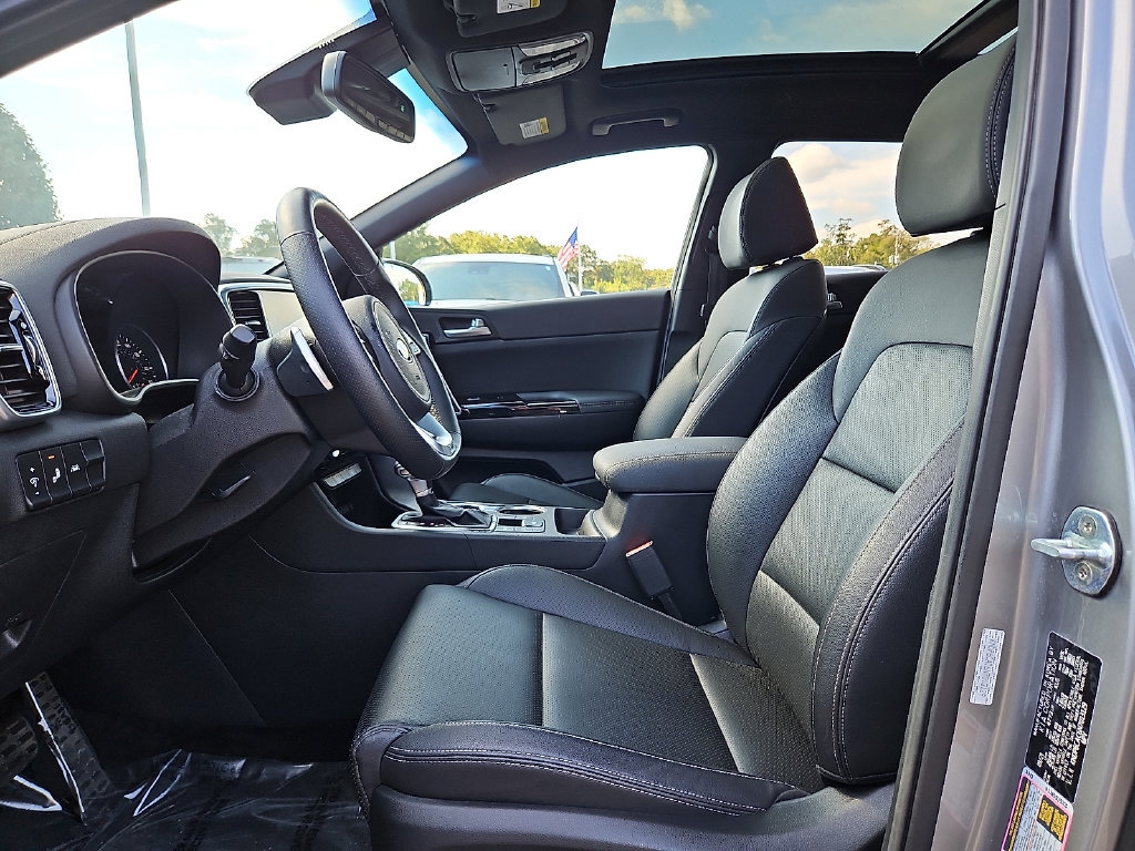 Used 2022 Kia Sportage Nightfall Edition w/ Nighfall AWD Premium Package image 15