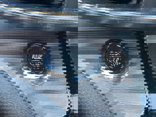 Used 2023 Ford Explorer Limited image 18