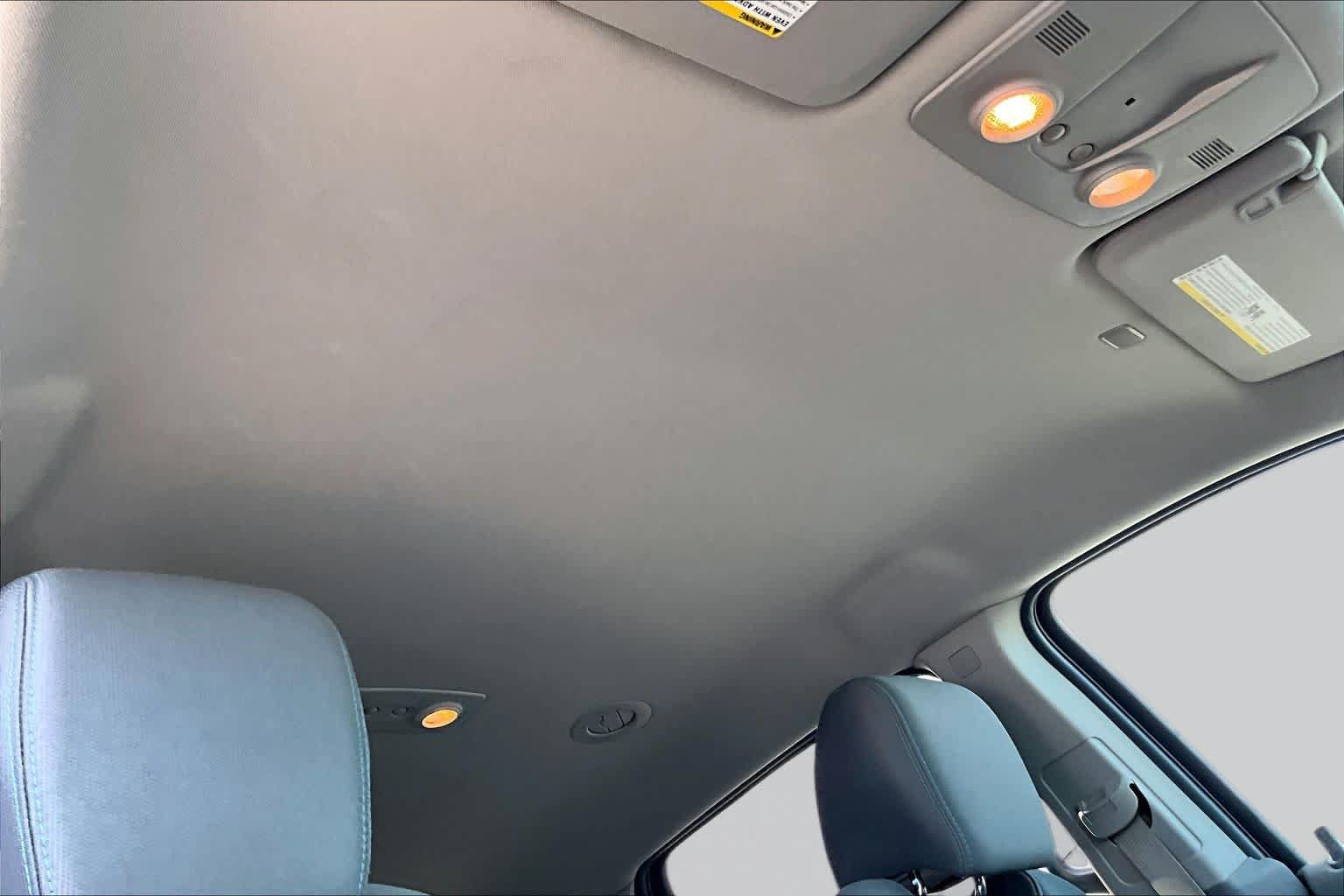 Used 2017 Chevrolet Traverse LS FWD image 14