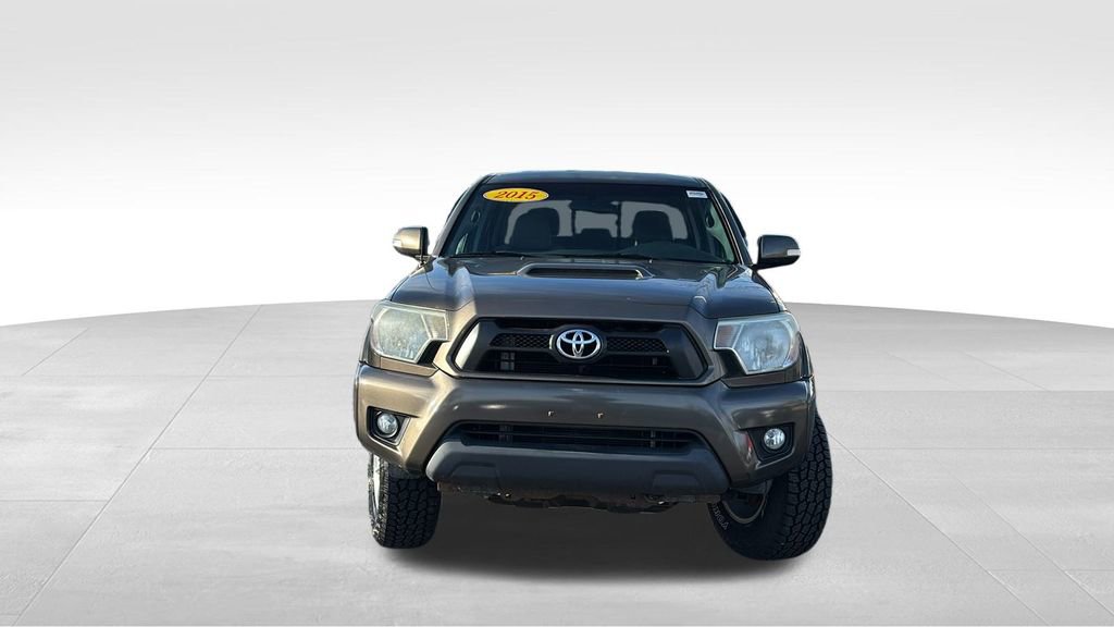 Used 2015 Toyota Tacoma Base video 2