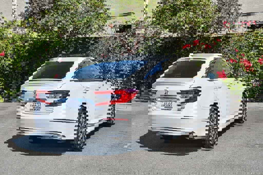 Used 2019 Honda Accord Touring image 6