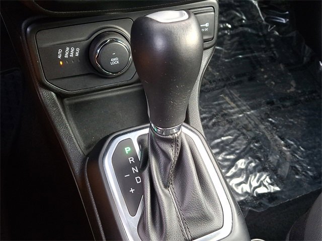 Used 2023 Jeep Renegade Latitude image 14