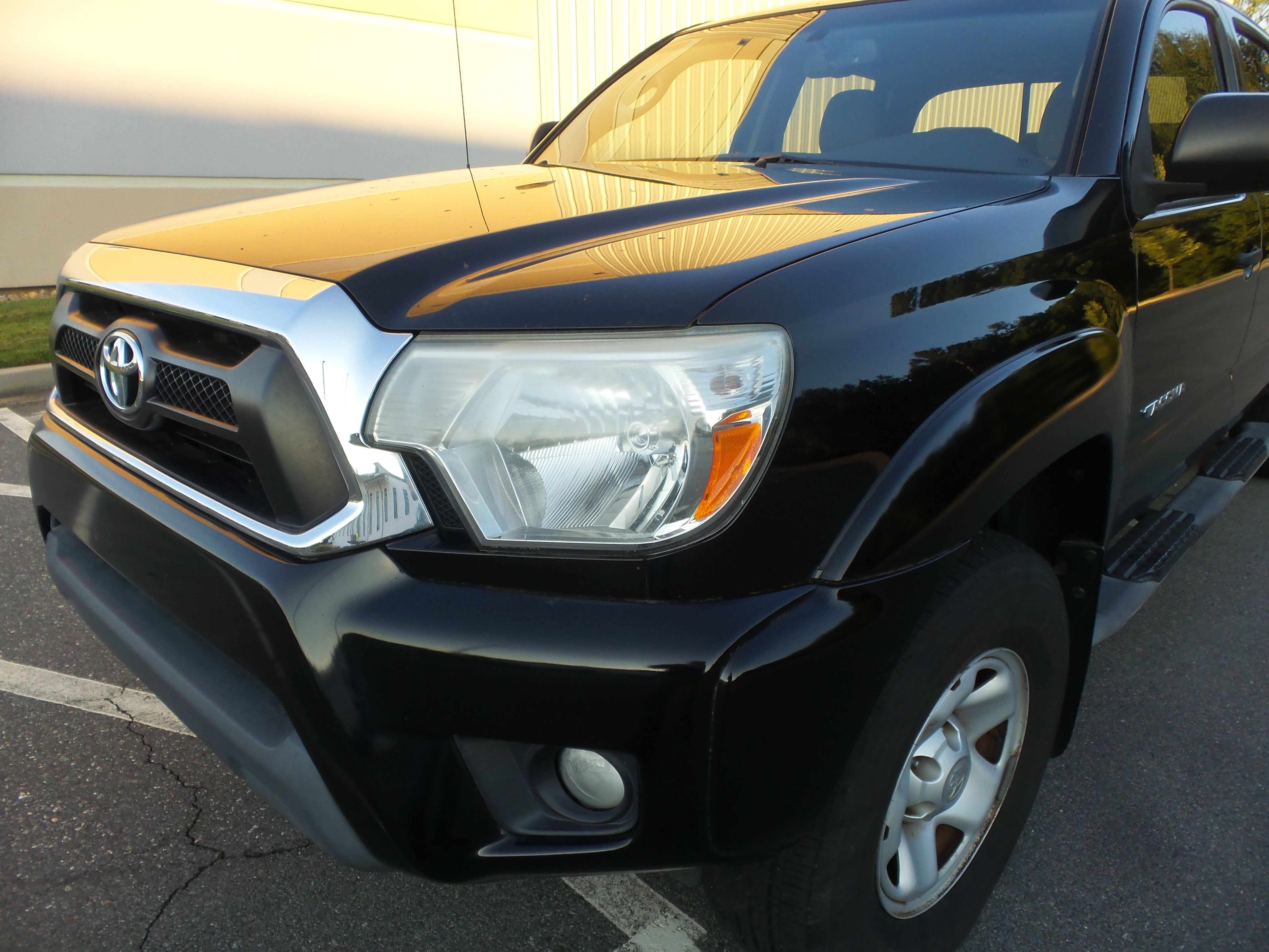 Used 2013 Toyota Tacoma PreRunner w/ SR5 Pkg RWD image 79
