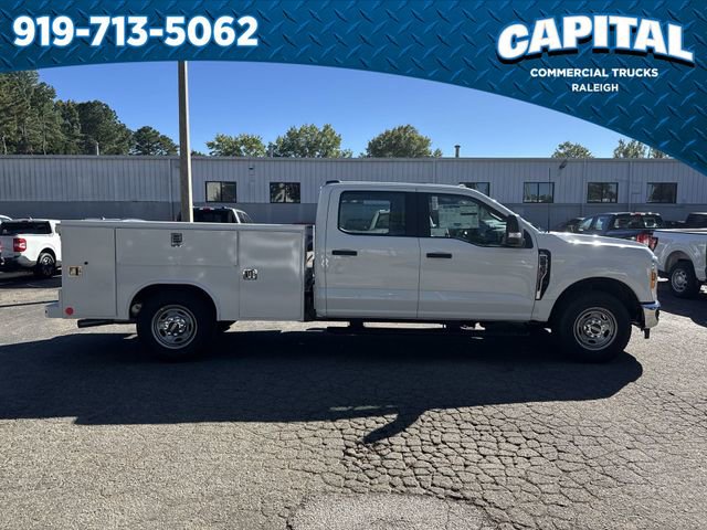 New 2026 Ford F250 XL w/ XL Chrome Package image 9