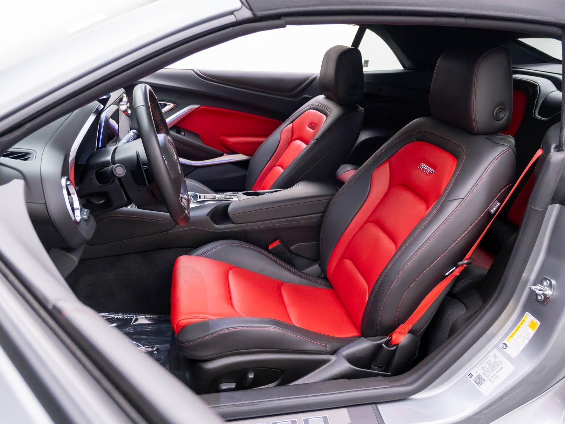 Used 2023 Chevrolet Camaro SS RWD image 18