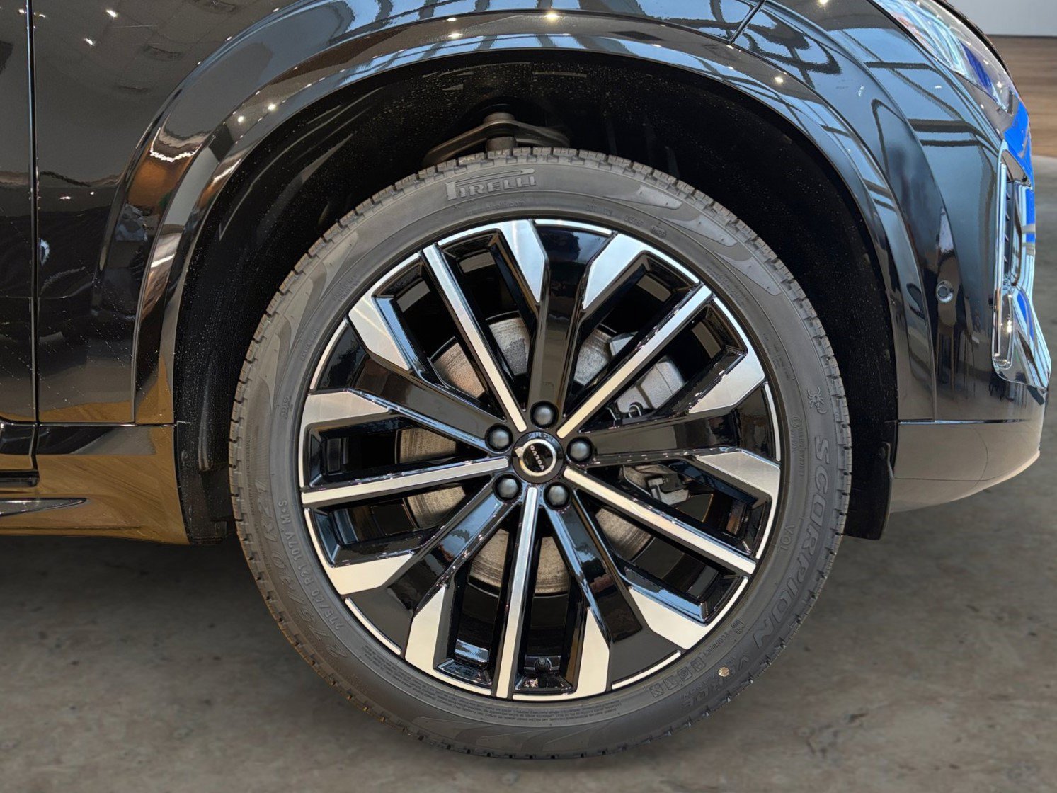 New 2026 Volvo XC90 T8 Plus w/ Protection Package AWD/4WD image 42