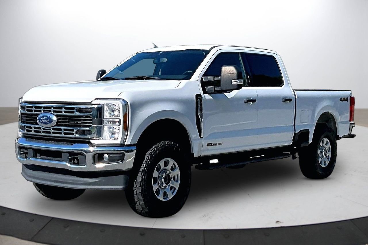 Used 2023 Ford F250 XLT AWD/4WD image 4