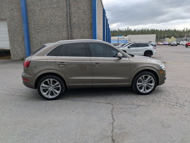 Used 2015 Audi Q3 2.0T Prestige w/ Prestige Package image 4