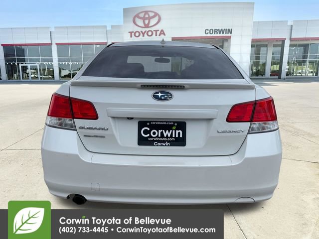 Used 2014 Subaru Legacy 2.5i Limited w/ Moonroof Package AWD/4WD image 4