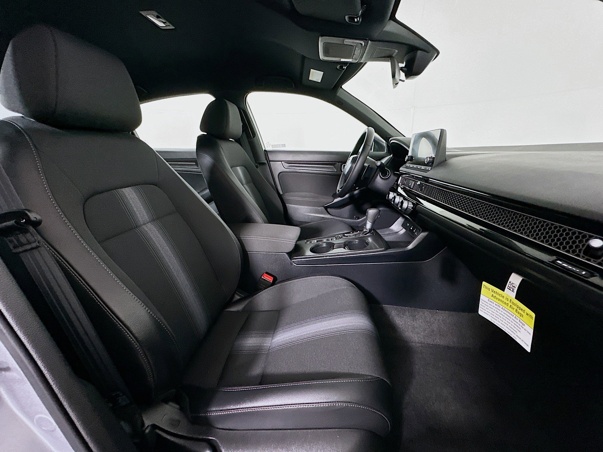 Used 2025 Honda Civic Sport image 29