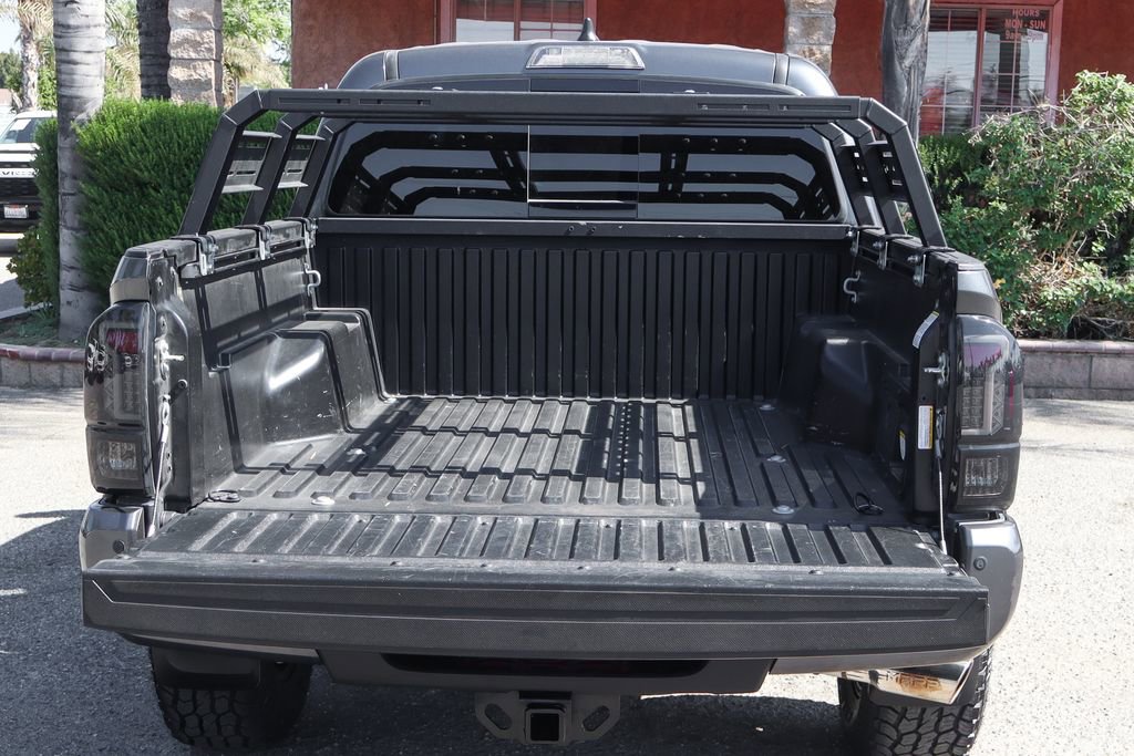 Used 2020 Toyota Tacoma TRD Off-Road w/ Technology Package AWD/4WD image 8