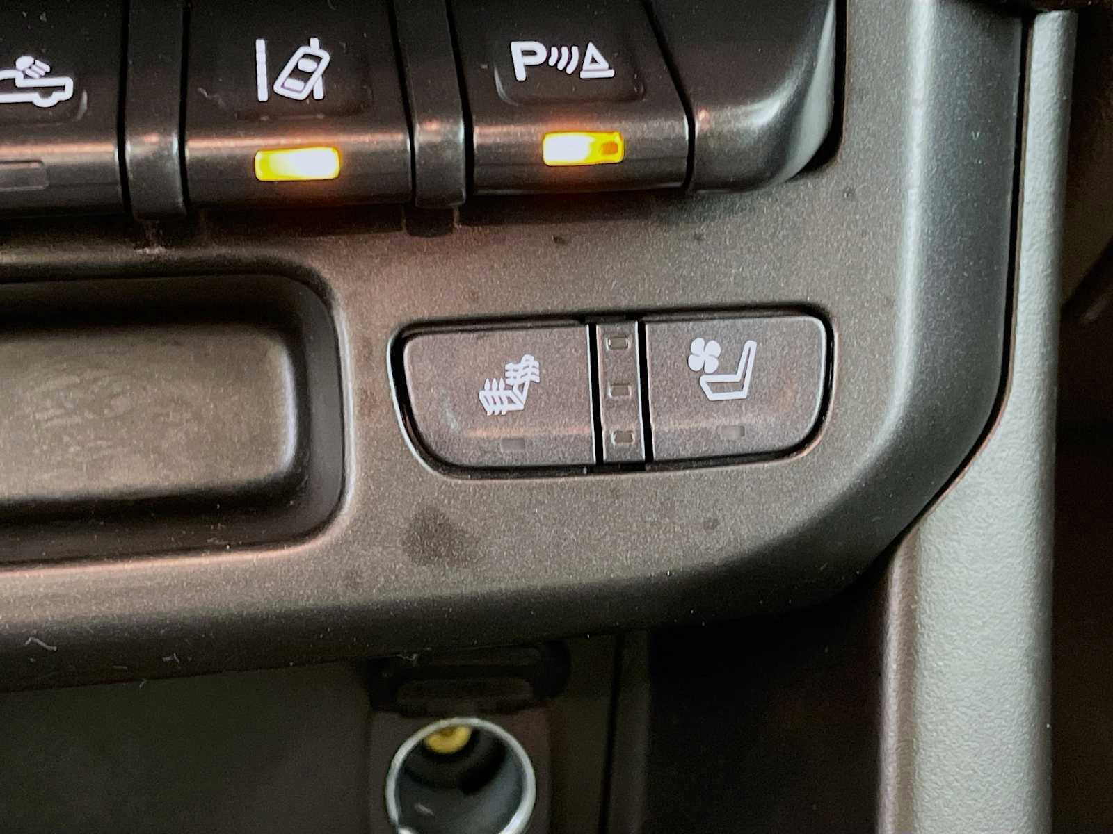 Used 2021 GMC Canyon Denali image 19