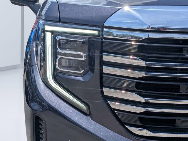 Used 2024 GMC Sierra 1500 SLT w/ SLT Premium Plus Package AWD/4WD image 9