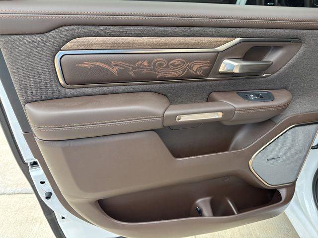 New 2025 RAM 1500 Limited image 28