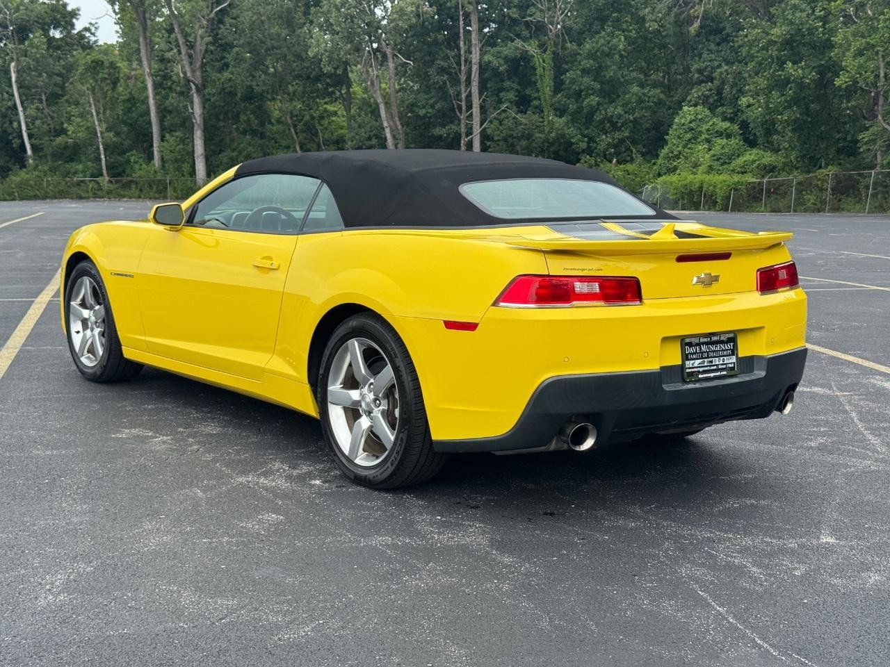 Used 2015 Chevrolet Camaro LT RWD image 7