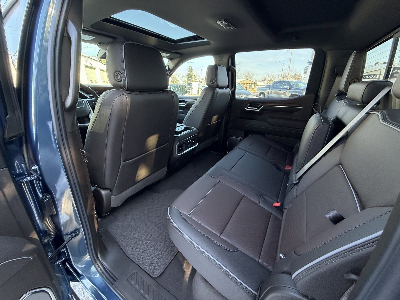 New 2026 GMC Sierra 1500 Denali w/ Denali Reserve Package image 33