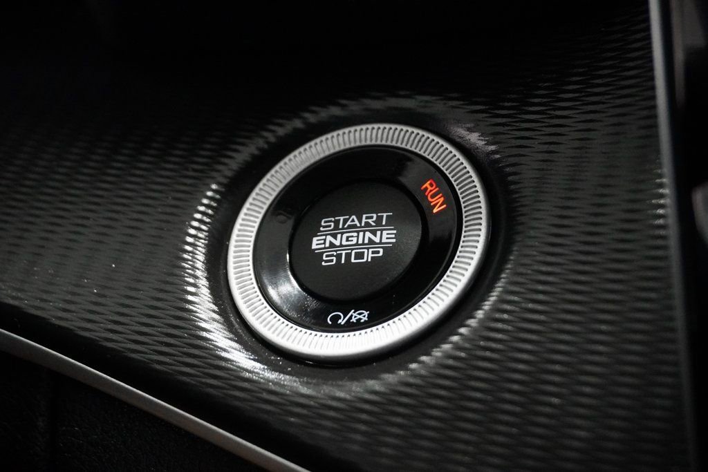 Certified 2024 Jeep Grand Cherokee Laredo image 22