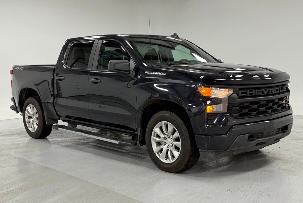 Used 2023 Chevrolet Silverado 1500 Custom AWD/4WD image 6