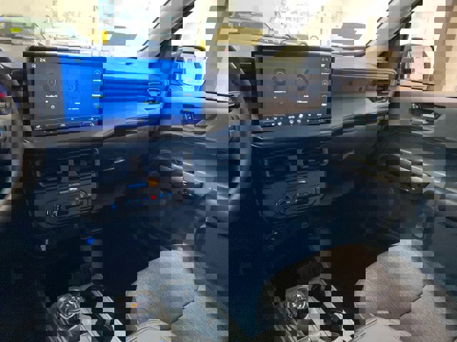 New 2025 Ford Maverick XLT w/ XLT Luxury Package image 12