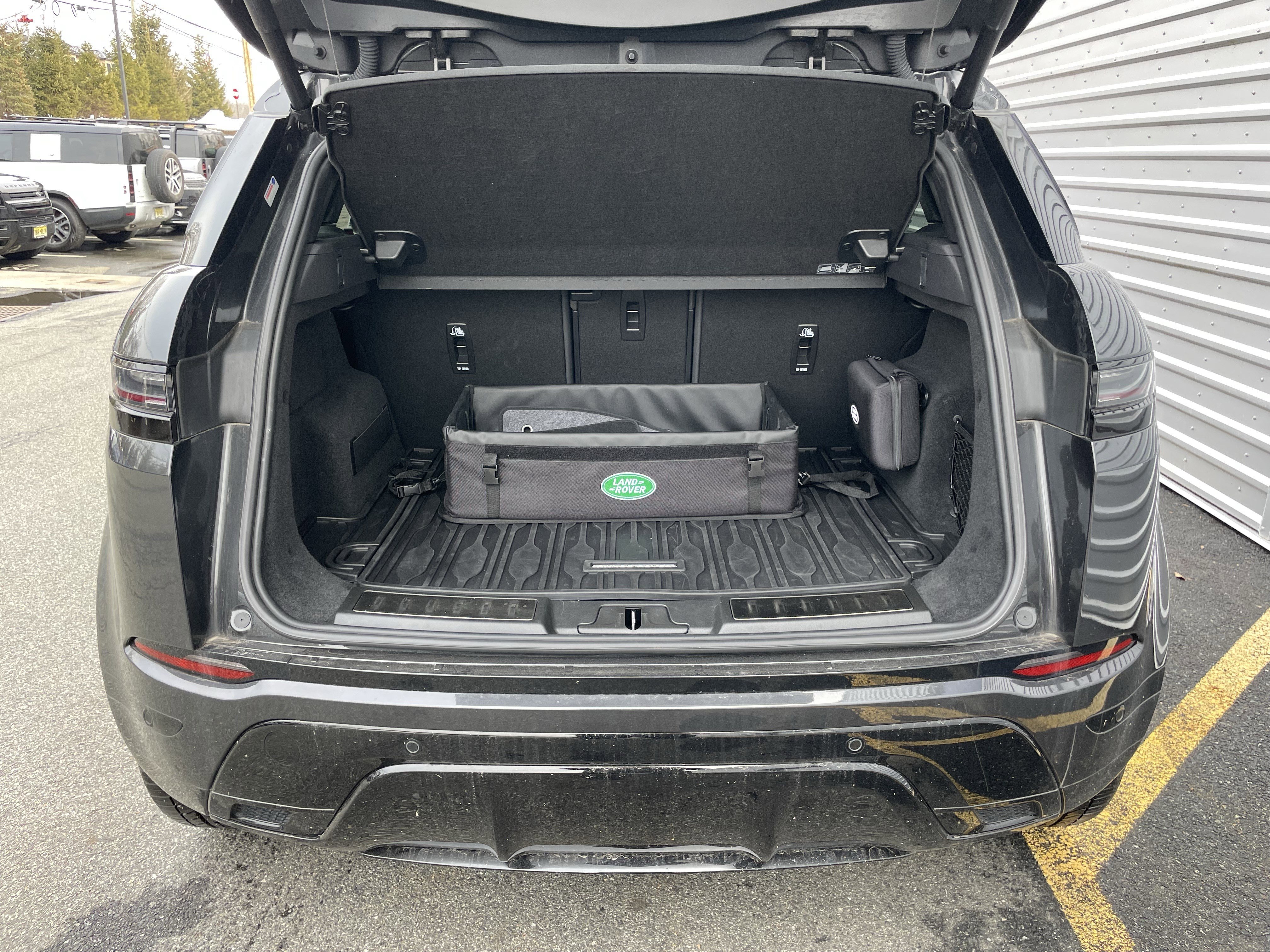 Certified 2024 Land Rover Range Rover Evoque Dynamic SE image 36