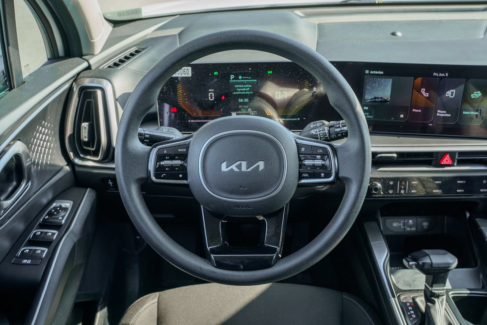 Used 2025 Kia Sorento LX FWD image 25