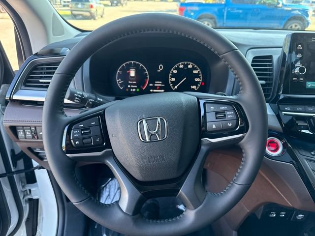 New 2026 Honda Odyssey Touring image 11