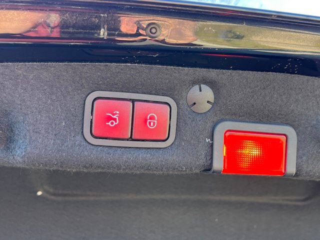 Used 2019 Mercedes-Benz C 300 Sedan image 11