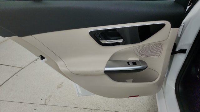 Used 2025 Mercedes-Benz C 300 Sedan image 48