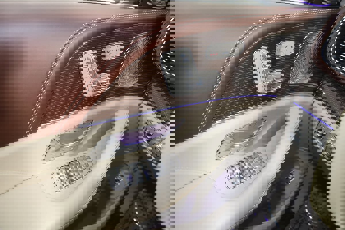 Used 2022 Mercedes-Benz Maybach GLS 600 4MATIC image 45