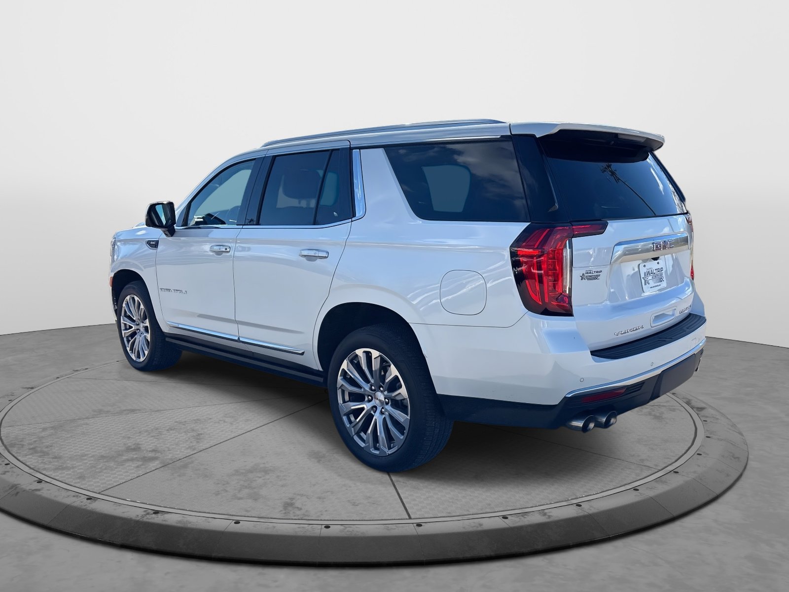 Certified 2022 GMC Yukon Denali image 6