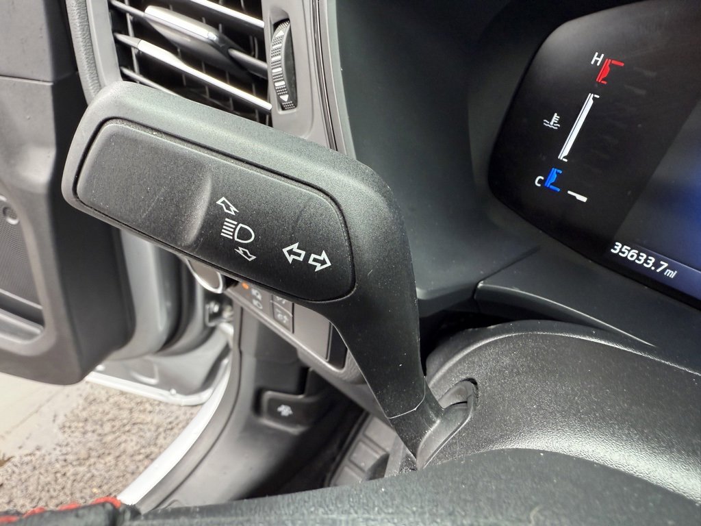 Used 2023 Ford Escape ST-Line image 33