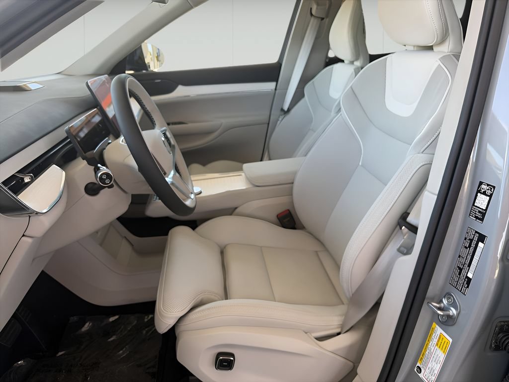 New 2026 Volvo EX90 Plus AWD/4WD image 7