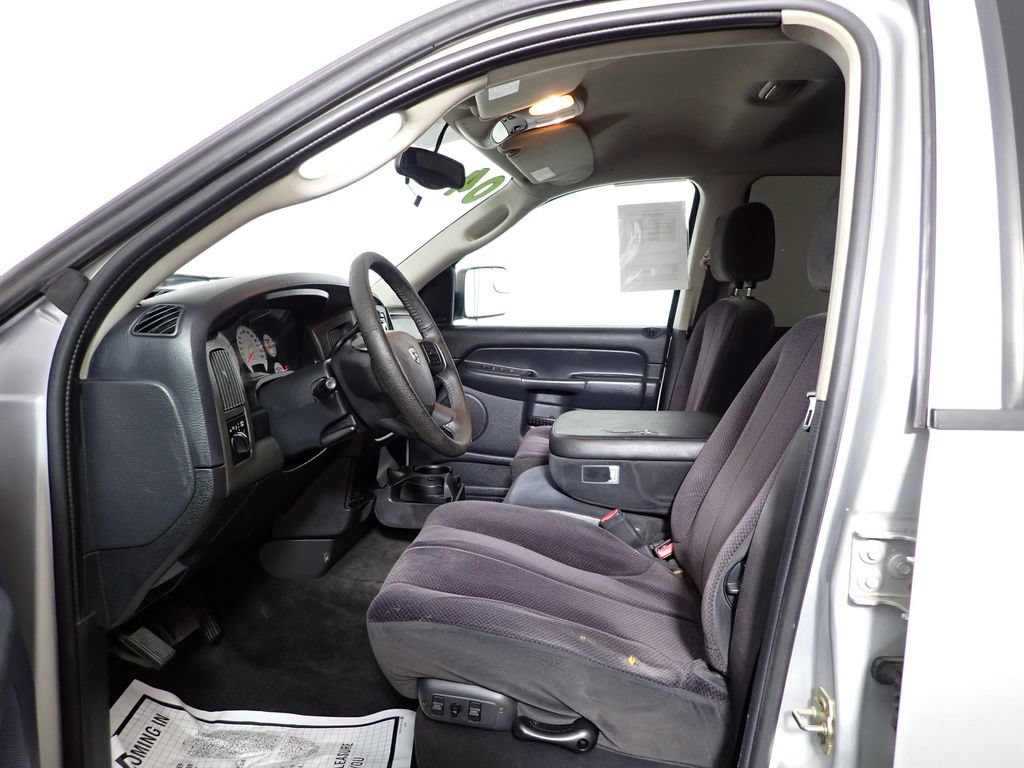 Used 2004 Dodge Ram 3500 Truck SLT w/ Trailer Tow Group RWD image 16