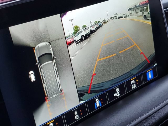 Used 2023 Chevrolet Tahoe LT w/ Luxury Package AWD/4WD image 20